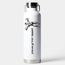 Focus Schleif Wiederholung Fitnessstudio Trinkflasche