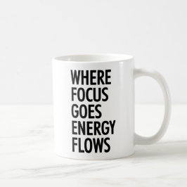 Focus zerteilt kaffeetasse