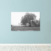 Foggy Autumn Morning Grauscale Leinwanddruck (Insitu (Holzboden))