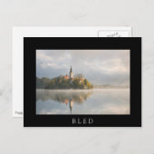 Foggy Bled Lake Sonnenaufgang im Herbst in Sloweni Postkarte (Vorne/Hinten)