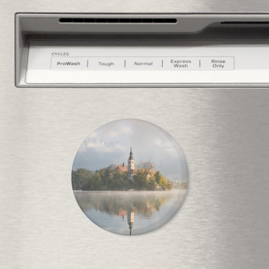 Foggy Bled Lake Sunrise Rundmagnet Magnet (In Situ (Geschirrspüler))