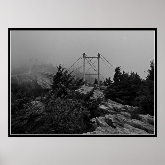 Foggy Bridge auf dem Großvater Mountain Poster (Vorne)