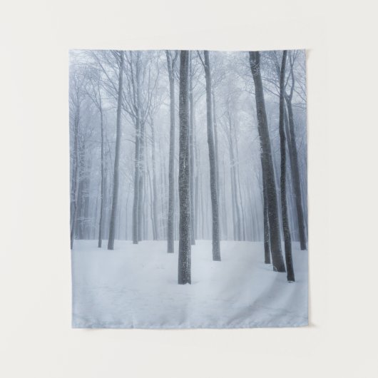 Foggy gefrorener Winterwald Wandteppich (Vorderseite)