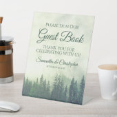 Foggy Green Pine Trees Bitte unterschreiben Sie un Sockelschild (In SItu)