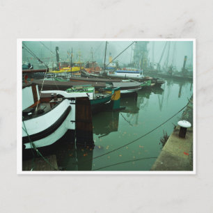 Foggy Harbour Postkarte