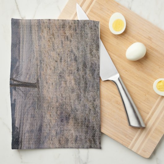 Foggy Meadow Handtuch (Viertel Falte)