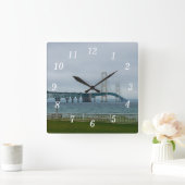 Foggy Mighty Mac Wall Clock Quadratische Wanduhr (Zuhause)