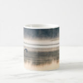 Foggy Morning Flight Coffee Tasse (Mittel)
