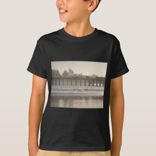 Foggy Santa Cruz Wharf T-Shirt (Vorderseite)