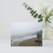 Foggy Scarborough Beach Postkarte (Stehend Vorderseite)