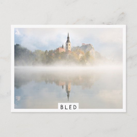 Foggy Sonnenaufgang am Bled-See Postkarte (Vorderseite)