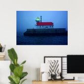 Foggy South Pier Lighthouse Poster (Heimbüro)