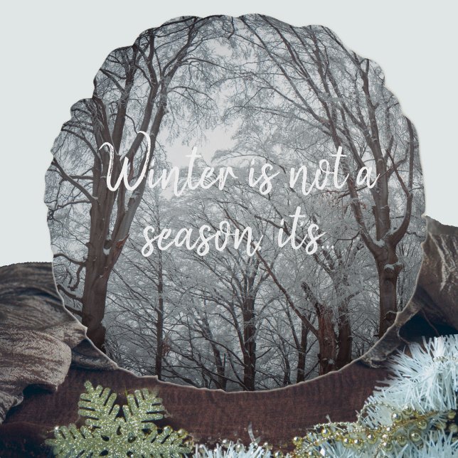 Foggy Winter Forest Rundes Kissen (Von Creator hochgeladen)