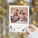 Foil Niedlichen Weihnachtsbaumen Gruß Foto Urlaub Folien Feiertagskarte<br><div class="desc">Fügen Sie Ihren Weihnachtskarten Glanz mit echter Goldfolie, Silber oder Rose! Dieser klassische und zeitlose Metallic-Stil wird Ihre Karten um ein weiteres Level erweitern. Ersetzen Sie sich mit Ihrem Foto in der Weihnachtsbaumgrenze und senden Sie Ihren Freunden und Familienmitgliedern wärmste Wünsche, glückliche Ferien, ein frohes Weihnachtsfest, ein glückliches neues Jahr...</div>