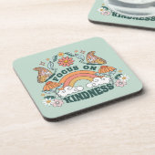 Fokus auf Kindness Groovy Graphic Getränkeuntersetzer (Linke Seite)