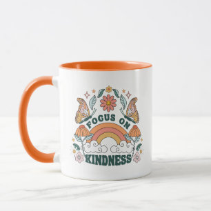 Fokus auf Kindness Groovy Graphic Tasse