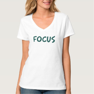 FOKUS Cartoonartige dunkelgrüne Typografie-Design T-Shirt