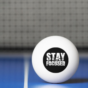 Fokussiert bleibe Motivierend Satz mit weißem Te Tischtennisball