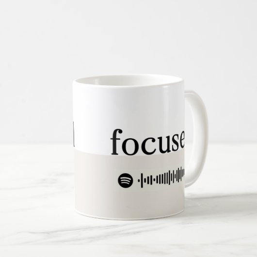 Fokussiert + Spotify Playlist Kaffeetasse (VorderseiteRechts)