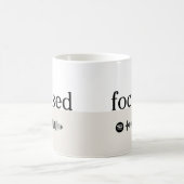 Fokussiert + Spotify Playlist Kaffeetasse (Mittel)