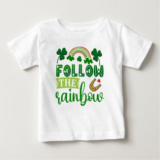 Folgen Sie dem Regenbogenschwung Baby T-shirt