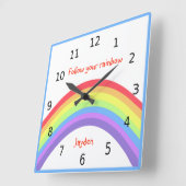 Folgen Sie Ihrem Regenbogen, personalisiert mit Ih Quadratische Wanduhr (Winkel)