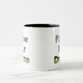 Folgen Sie Ihren Träumen Zweifarbige Tasse (Mittel)