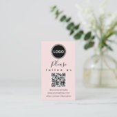 Folgen Sie uns | QR Code | Modernes Rosa Visitenkarte (Stehend Vorderseite)