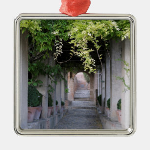 Foliage Covered Walkway, Spanien Ornament Aus Metall