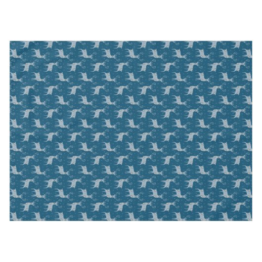 Folk Art Dee on Blue Holiday Tischdecke (Vorderseite (Horizontal))