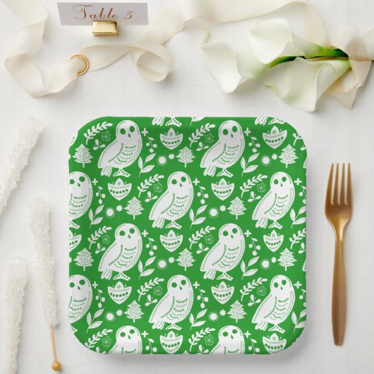 Folk Art Wise Snow Owl | Green Pappteller (Hochzeit)