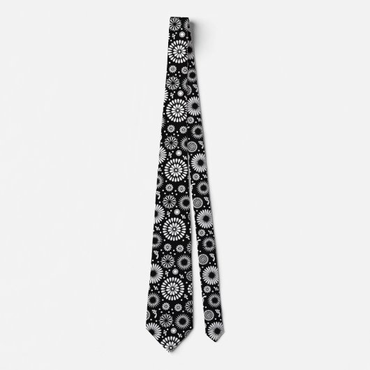 Folk Floral Black and White Sunflower Boho Chic Krawatte (Vorderseite)
