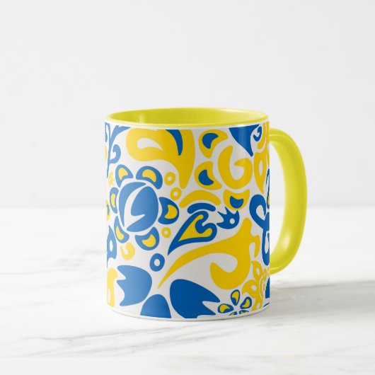 Folklore-Muster mit ukrainischen Flaggenfarben Tasse (VorderseiteRechts)