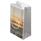 Folly Beach Morning Kleine Geschenktüte (Vorderseite Schrägansicht)