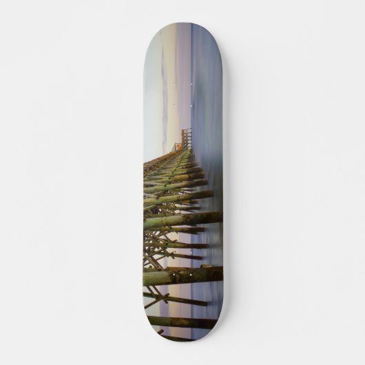 Folly Beach Pier Beauty Skateboard (Vorne)