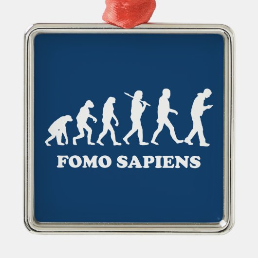 Fomo Sapiens Ornament Aus Metall (Vorne)