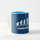 Fomo Sapiens Zweifarbige Tasse (Vorderseite Links)