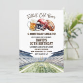 Football Beers Birthday Cheers Einladung (Stehend Vorderseite)