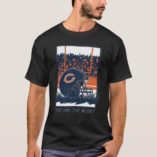Football Helmet and Stadium Atmosphere T-Shirt (Vorderseite)