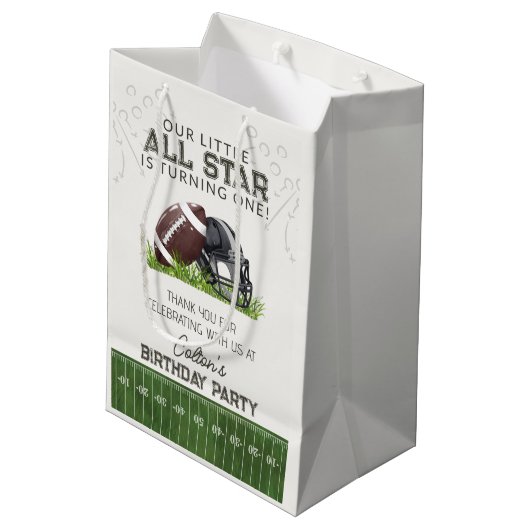 Football Little AllStar Touchdown Birthday Favor Mittlere Geschenktüte (Rückseite Schrägansicht)