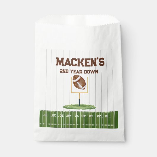 Football second year down boy birthday geschenktütchen (Vorderseite)