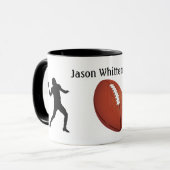 Football Silhouetted Players and Ball personalize Tasse (Vorderseite Links)