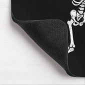 Football Skeleton Playing Football Halloween Skull Mousepad (Ecke)