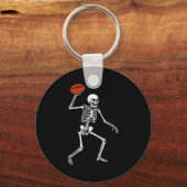 Football Skeleton Playing Football Halloween Skull Schlüsselanhänger (Vorderseite)