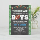 Football TWIN Baby Shower Chalkboard Invitation Einladung (Stehend Vorderseite)