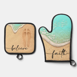 Footprint im Sand-Faith Ofenhandschuh & Topflappen-Set