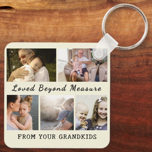For Grandma & Grandpa – Loved Beyond Measure Schlüsselanhänger (Rückseite)