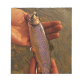 Forellen in Händen Notizblock (Vorderseite)