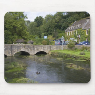 Forellenbach im Dorf Bibury, Mousepad
