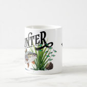 Forellensee Jagd auf eine Schule der Minnows Kaffeetasse (Mittel)